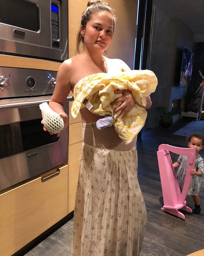Chrissy Teigen Reveals The Dark Part Of Giving Birth And The Internet Can’t Handle The Truth