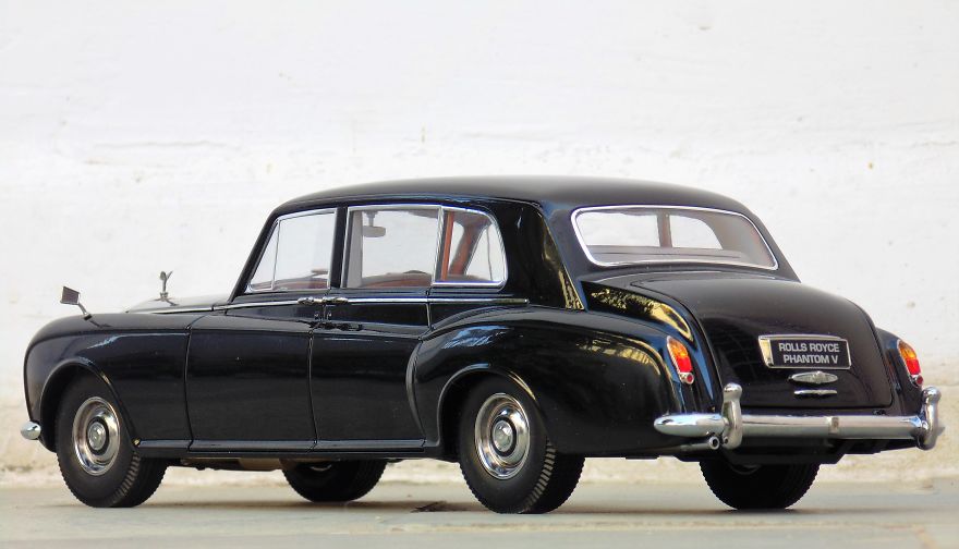Rolls Royce Phantom In A Miniature Form Rolls Royce Phantom In A Miniature Form