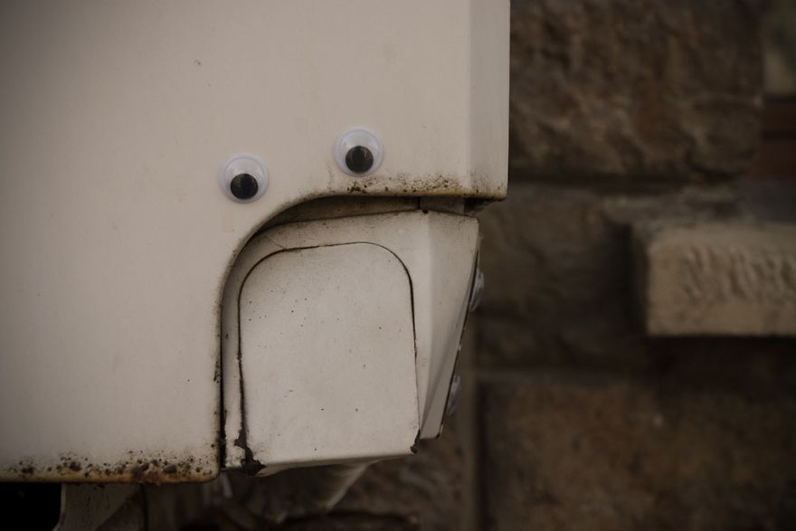 I Bring Bulgarian Streets To Life By Putting Googly Eyes On Random Objects (New Pics)