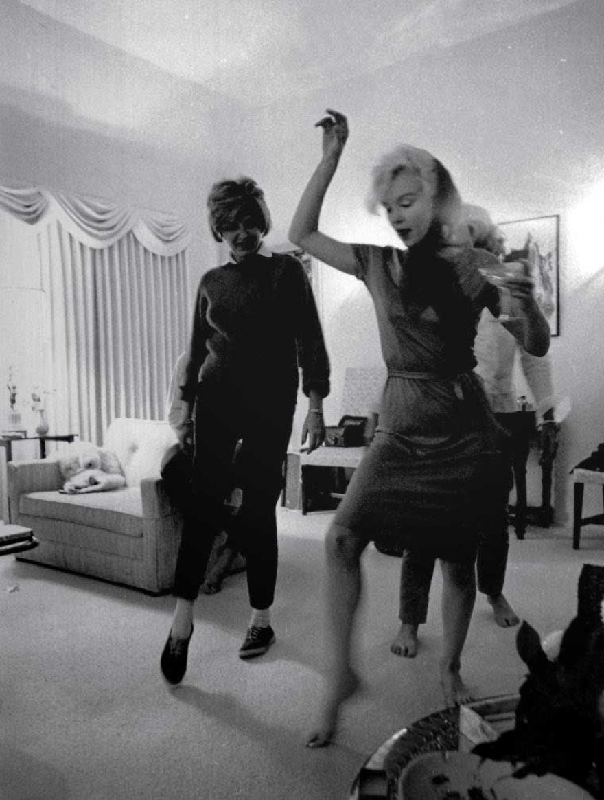 Blog Shows Vintage Celebrity Photos You May Have Never Seen