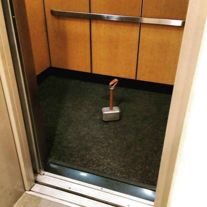 Este ascensor es digno