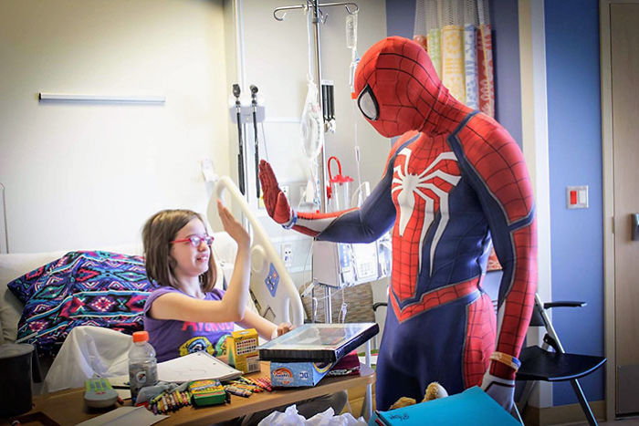 This Man Has Helped Over 10,000 Children By Dressing Up As Spider-Man And His Story Will Make You Cry