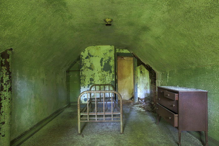 This Haunted Island In New York City Has A History That Will Make You Shiver