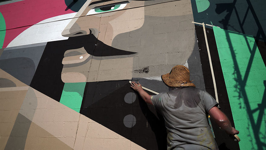 South African Artist Heads To Strasburg, Virginia In The Usa To Complete Mural Project. South African Artist Heads To Strasburg, Virginia In The Usa To Complete Mural Project.