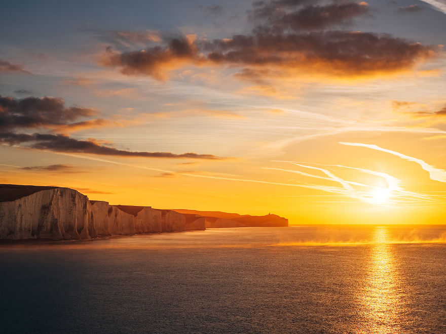 Stunning Photo-Series Reveals Sunsets From Around The World - One For Every Hour In The Day
