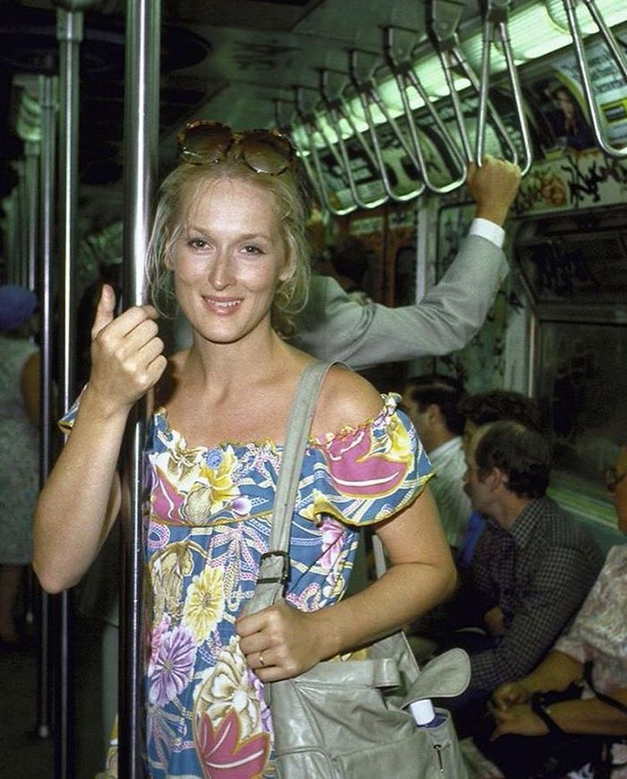 Meryl Streep en el metro, por Ted Thai en 1981