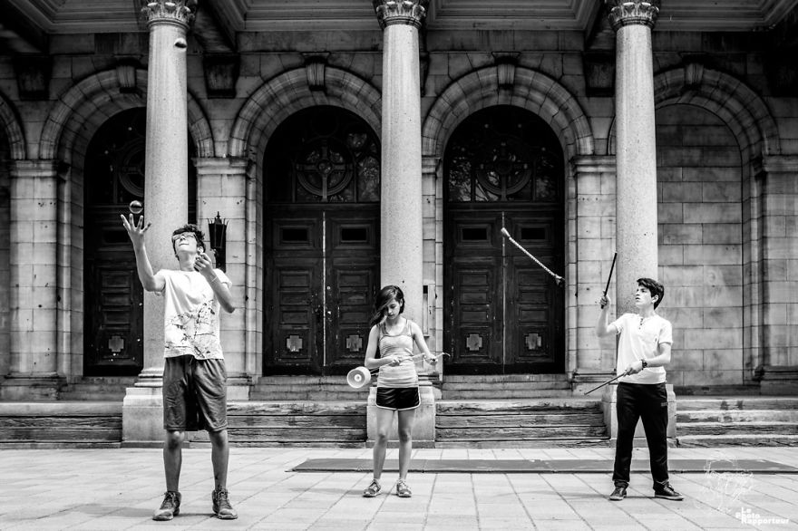 On Saturday, May 19th 2018 At 11:46am, Three Young Circus Artists Were Respectively Working On Their Juggling, Diabolo And Devil Stick’s Skills