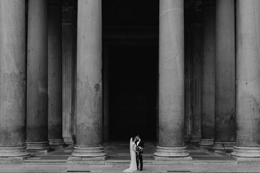 We Photographed A Wedding In Rome While The City Was Still Asleep!
