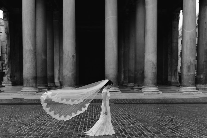 We Photographed A Wedding In Rome While The City Was Still Asleep!