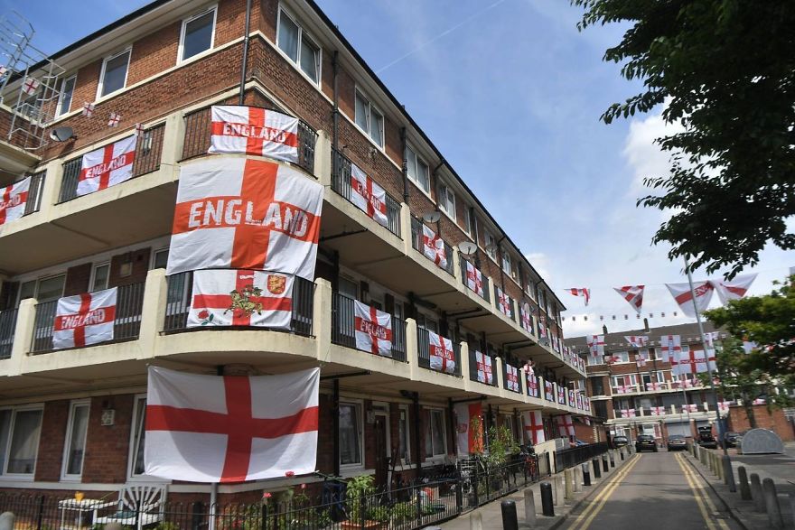 It’s Coming Home! Fans England-Wide Show Their Belief In The England Squad