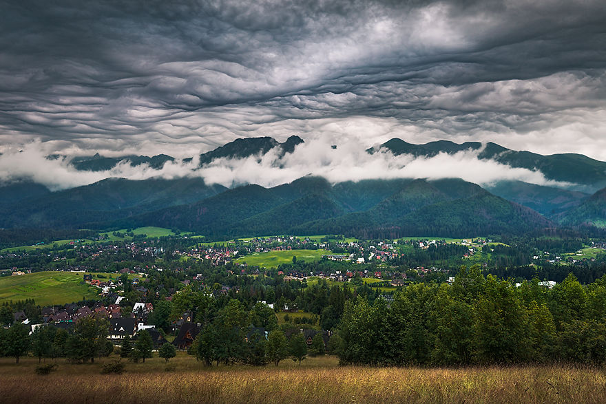 Clouds Like A Mountains, Or How I Photographed Asperitas In The Tatras