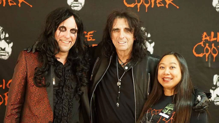 Shock Opera! A Play With An All-Woman Cast About The Band That Invented The Rock Show- Alice Cooper!