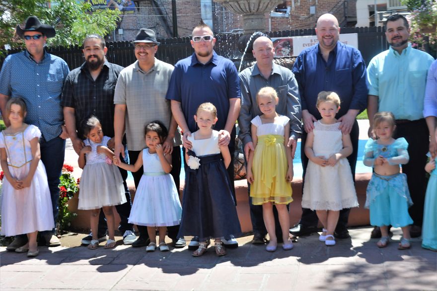 Single Dad Hosts First Ever Daddy Daughter Hair Class And Tea Party, And These Dads Win Fathers Of The Year!