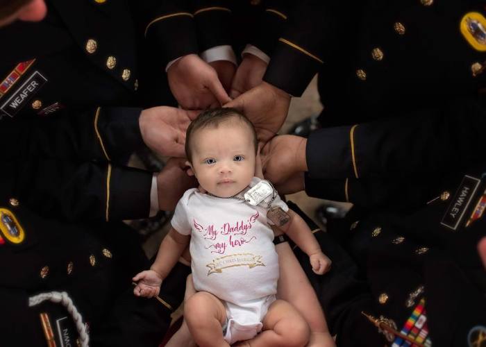 Pictures From Photoshoot Of Army ‘Brothers’ And Baby Daughter Of A Fallen Soldier Went Viral And It’s Clear Why
