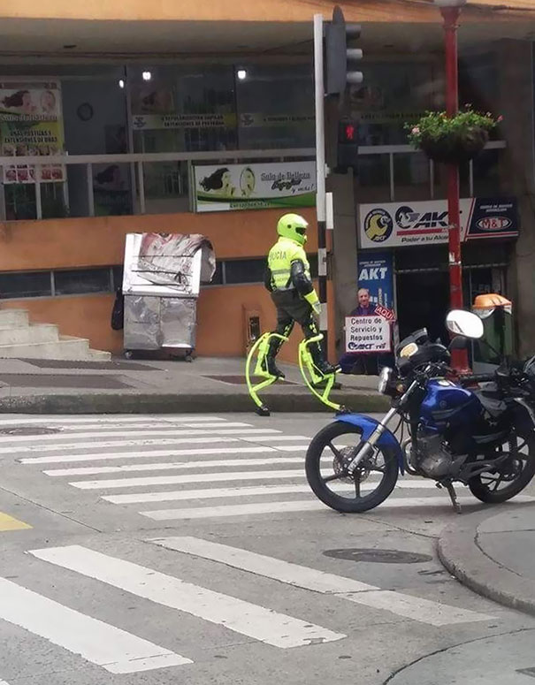 We Are In 2018, While This Policeman Is Living In 3018