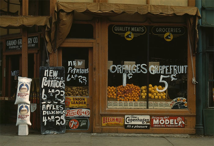 Grand Grocery Company, Lincoln, Nebraska, 1942