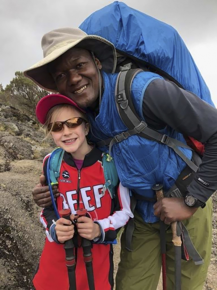 youngest-female-record-montannah-kenney-mountain-kilimanjaro (14)