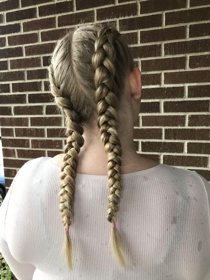 I Was Never Taught How To Do Anything With My Hair. But I Desperately Wanted These Cute Braids I’ve Been Seeing My Friends Rock. So I Made A Post On A Local Facebook Group. And This Lovely Lady Named Sandra Invited Me Over And Braided My Hair For Free