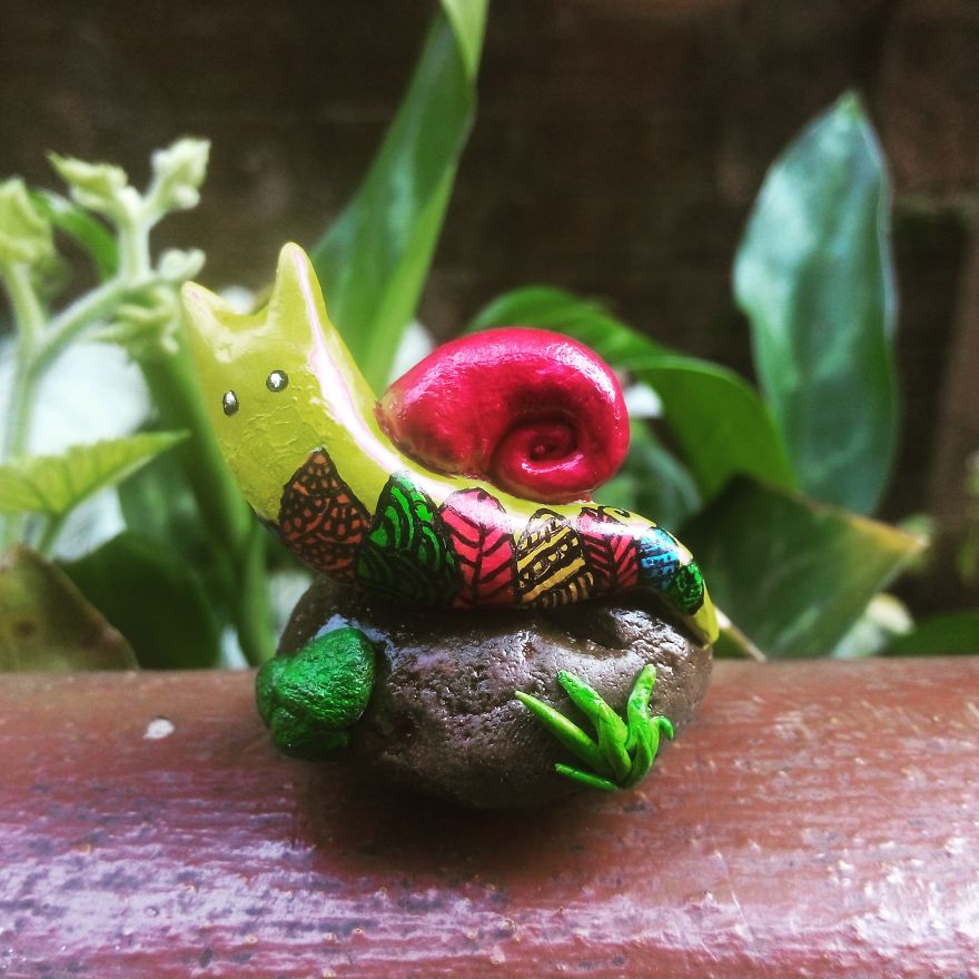I Create Art Pieces Or Paperweight Using Stone And Air Dry Clay I Create Art Pieces Or Paperweight Using Stone And Air Dry Clay
