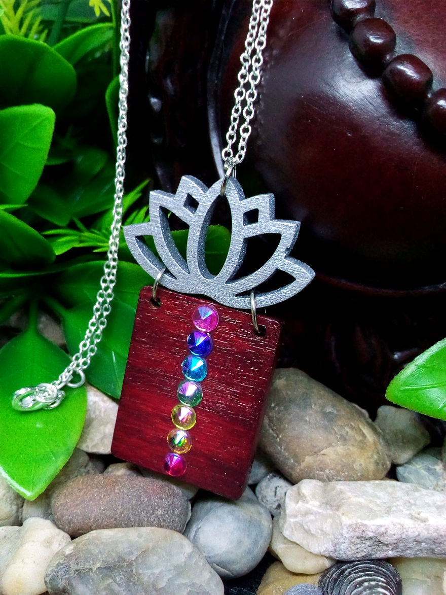Exotic Necklaces From The Deepest Forest