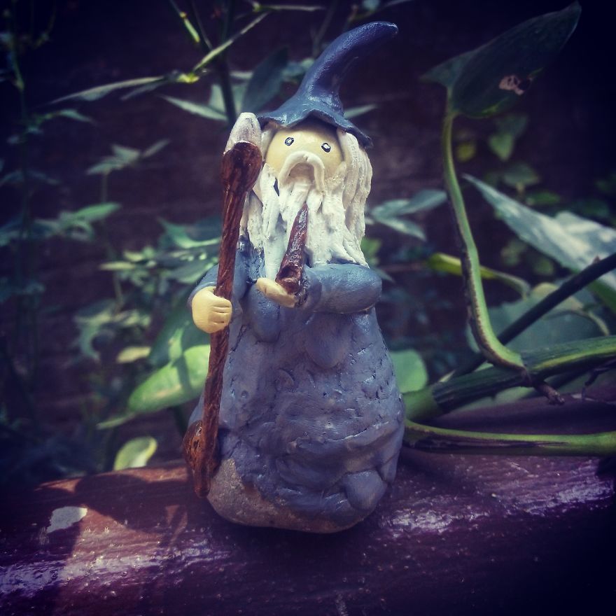 I Create Art Pieces Or Paperweight Using Stone And Air Dry Clay I Create Art Pieces Or Paperweight Using Stone And Air Dry Clay