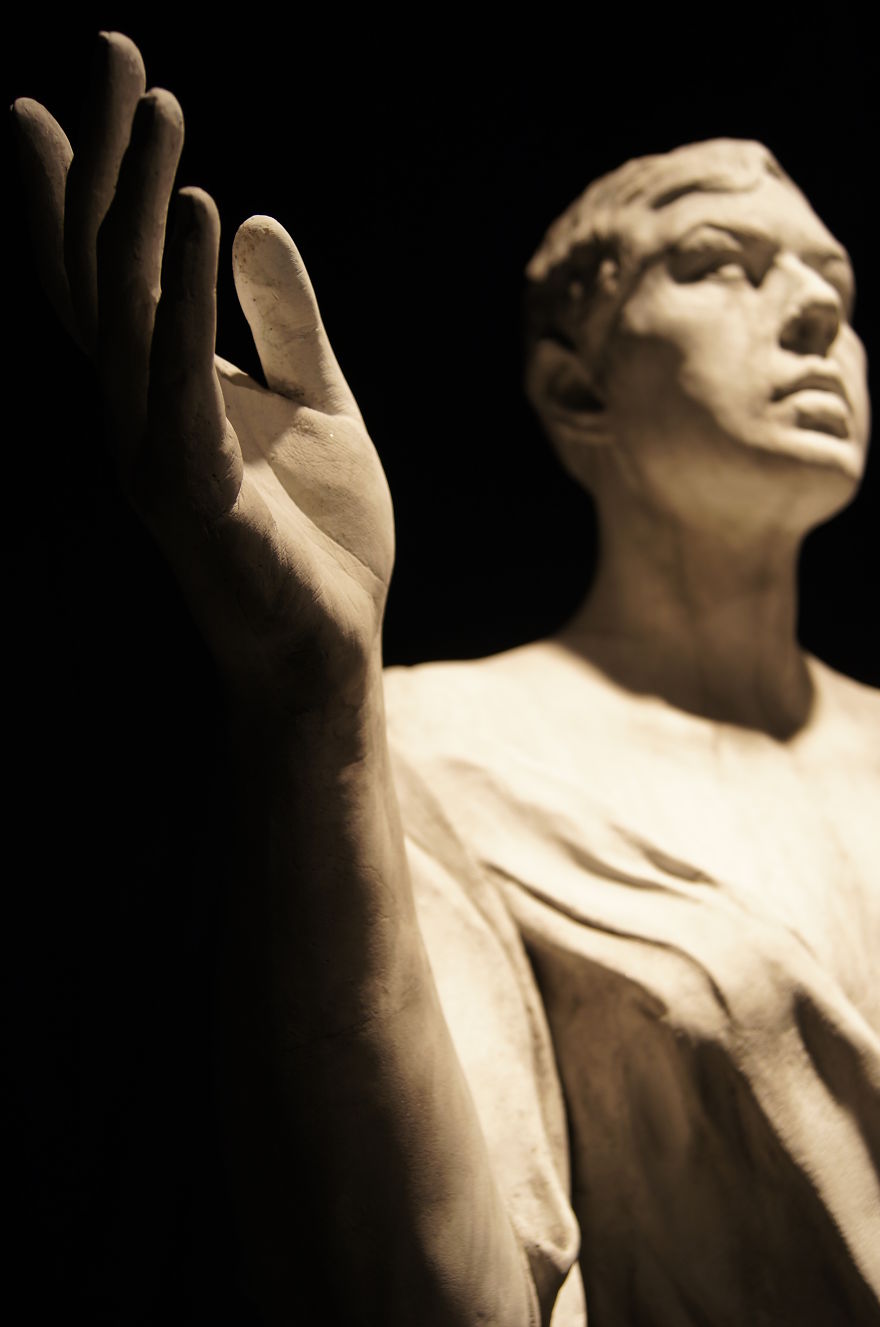 In Memoriam - Finding Solace In Grief Through Art In Memoriam - Finding Solace In Grief Through Art