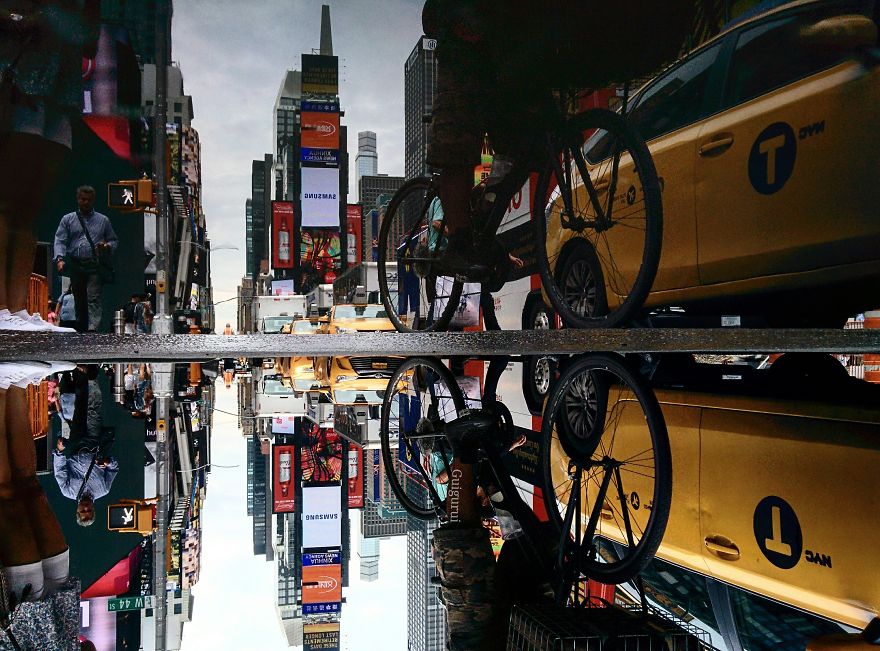 You´ve Never Seen Nyc Like This. I Caputred
the Parallel Worlds Of New York City Through Puddles