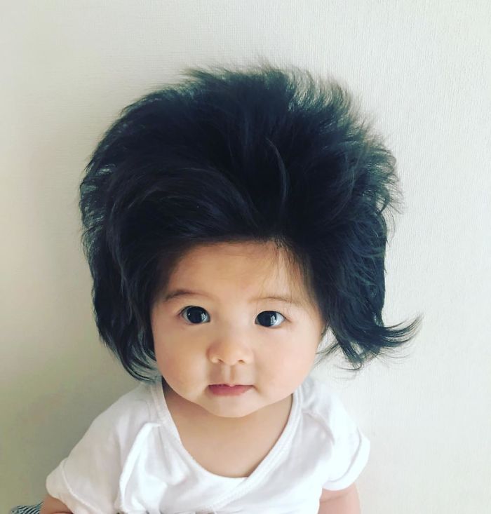This baby hairy will be the cutest thing youll ever see today 5b502fe59d711  700 - Ela ficou conhecida na Internet como o bebê mais cabeludo do mundo