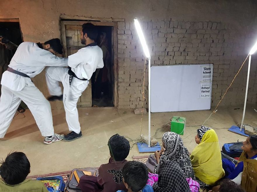Pakistan's First Solar Night School, Perfect Solution To Educate 23 Million Out-Of-School Children