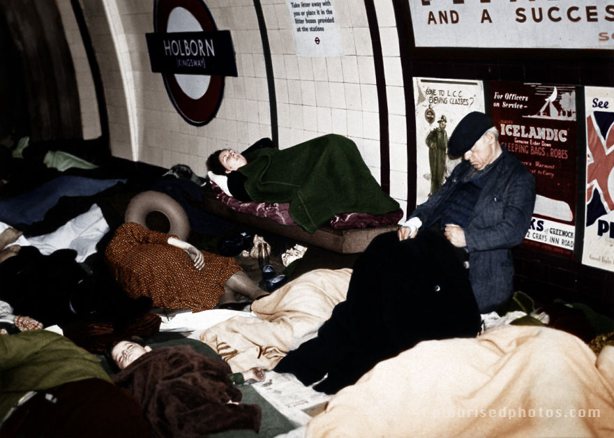 I Bring Old Photos Of The London Underground During The 1940-1941 Blitz Back To Life
