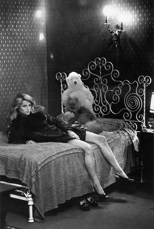 10 Times This Dog Photobombed Iconic Helmut Newton Pics With Hilarious Results (Nsfw)