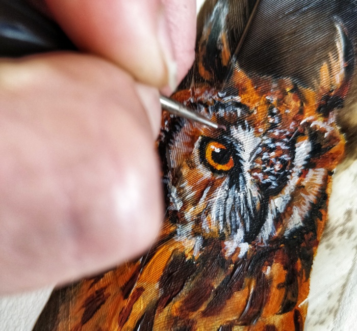 I Make A Living From Painting On Feathers And Shells In A Beautiful Seaside Town