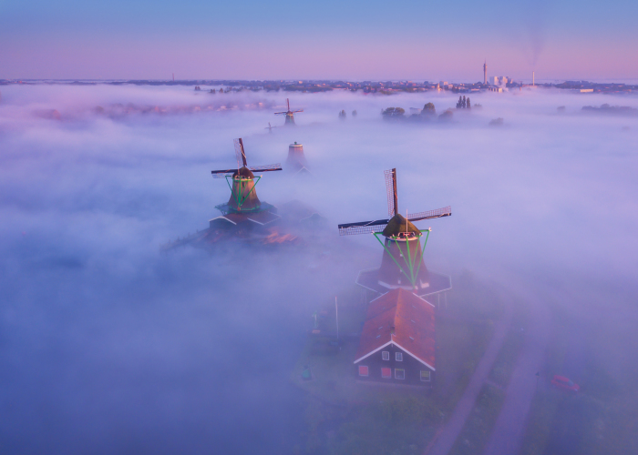 I Photographed Dutch Windmills In The Fog And The Results Are Magical