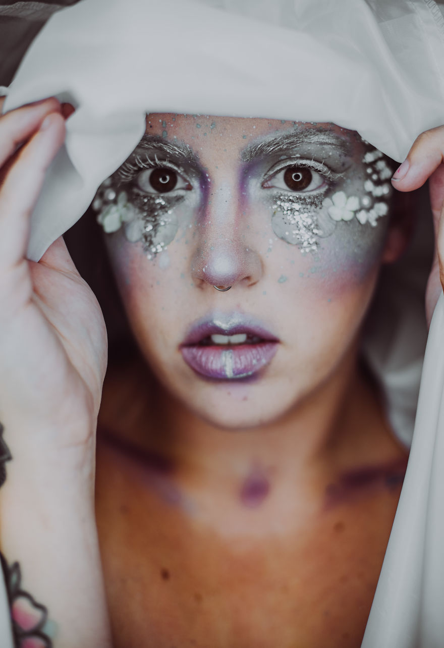 Sisters Create Intricate Makeup Portraits Using Minimum Materials