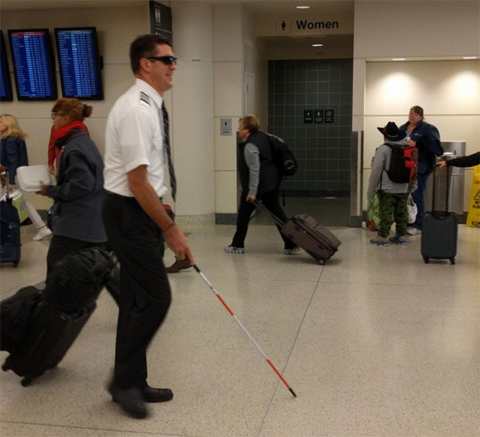 126 Times People Had To Look Twice To Understand What They Were Seeing At The Airport