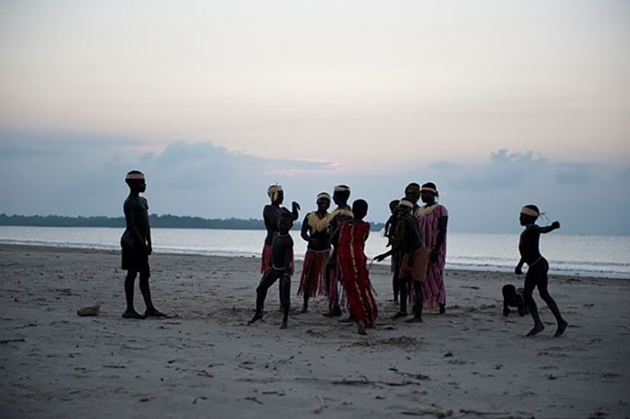 isolated-jarawa-tribe-survival-in-the-modern-world-4