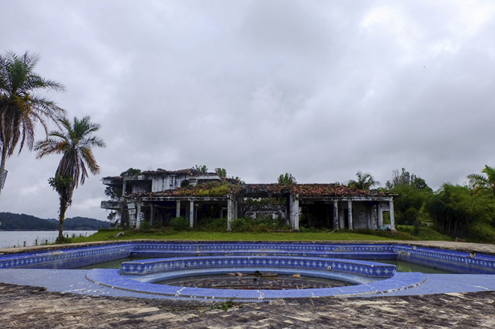 Pablo Escobar's Abandoned Mansion Is Turned Into A Paintball Arena, And It's Pretty Spooky