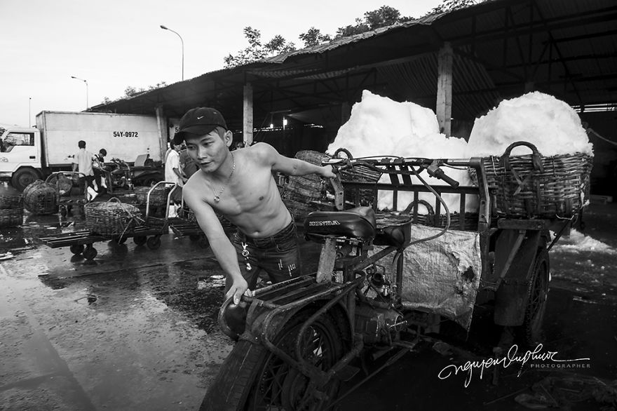 Binh Dien Market: This Is An Interesting Place For Everyday Photography