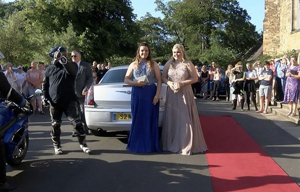 A Girl Who’s Been Bullied Since She Was 7 Storms The Prom With The Most Badass Escort