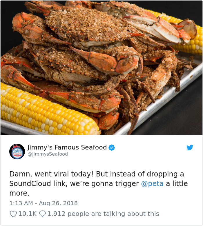 The Way This Local Seafood Restaurant Roasted PETA After They Posted A Sign Urging People Not To Eat Crabs Is Epic