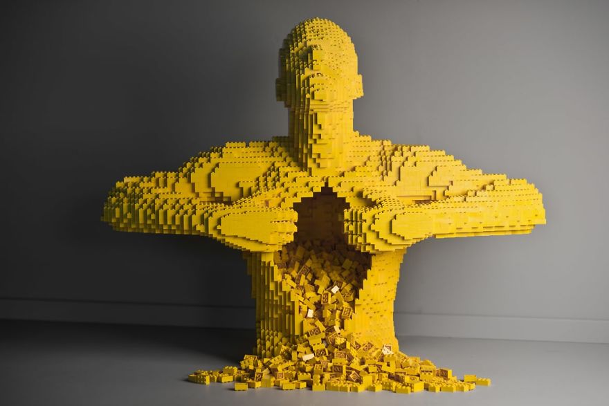 20 Amazing Lego Sculptures That Will Blow Your Mind