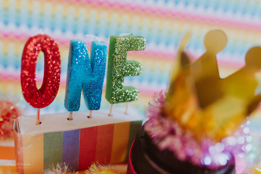 I Took Cake Smash Photos For My Lens's First Birthday And The Results Are Hilarious!