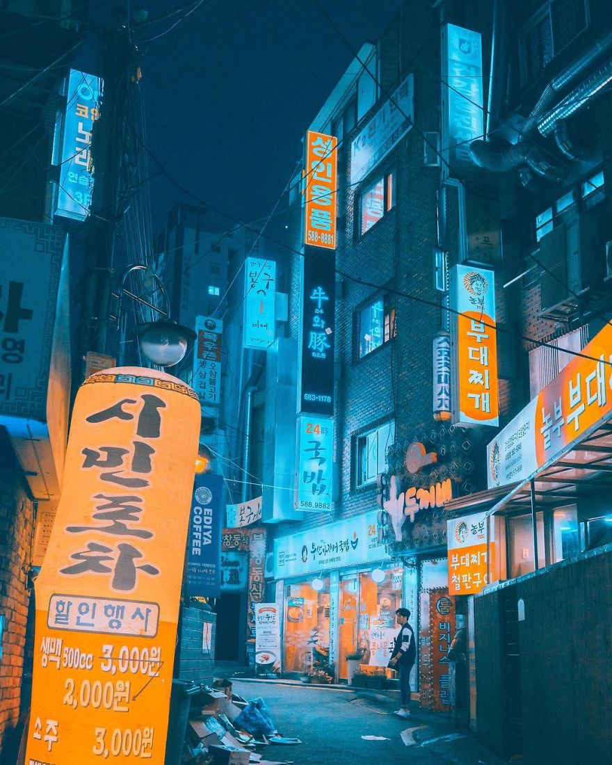 20+ Photos From Neon Hunting In A Cyberpunk City Tour
