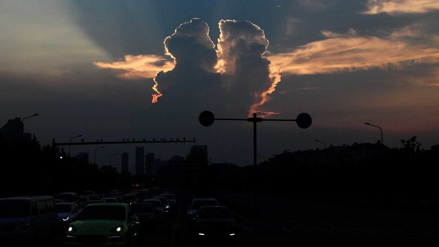 Clouds Above China Take Over The Sky In The Most Romantic Way 