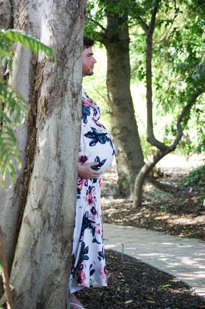 My Wife Was Scrolling Through An Album Of Her Friend's Maternity Photos And Came Across This One. He's Such A Beautiful Mother