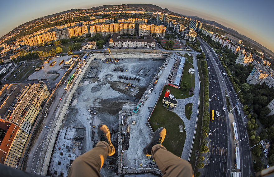 Hungarian Photographer Takes Breathtaking Bird&rsquo;s Eye View Photos From A 90-Meter Tower Crane