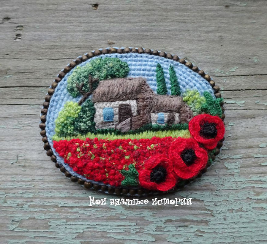 Cosy Crocheted Houses And Streets In Brooches