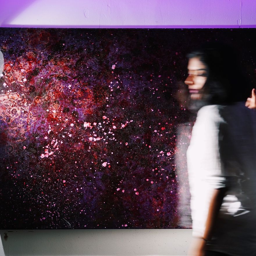 Artist Creates Incredible Galaxy Resin Paintings With Hypnotizing Depth