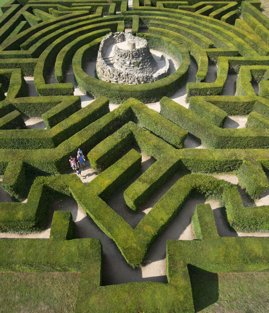 5 British Maze Gardens That Will Blow Your Mind
