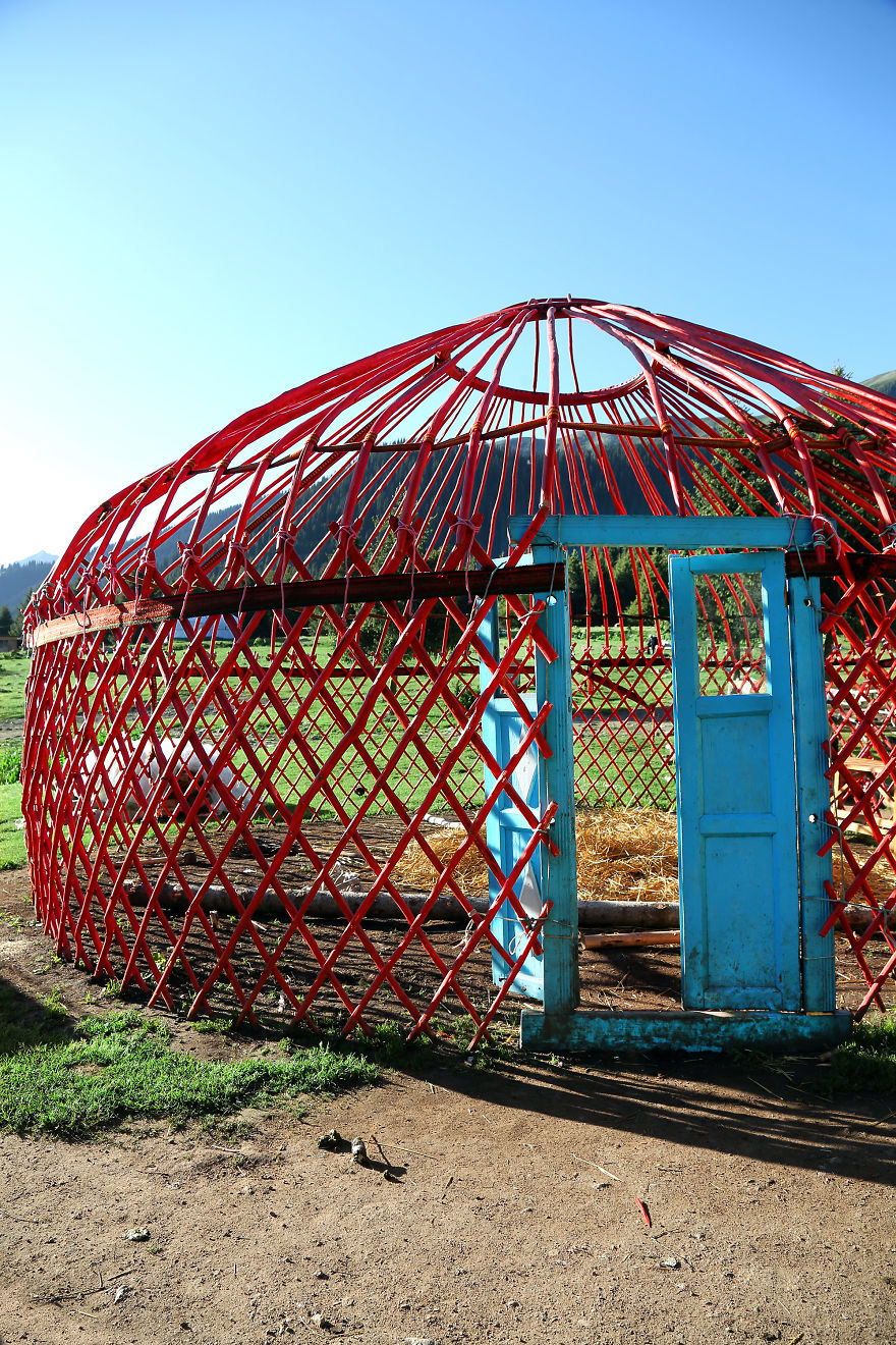 We Are In Kyrgyzstan, In The Kök-Jayik Valley. Semi-Nomads Are Building A Yurt, The Primary Style Of Home In Central Asia
